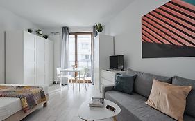 Urbannestgroup - Old Town Studio S17